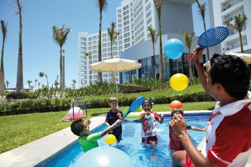 HOTEL RIU PALACE PENINSULA CANCUN 5* (Mexico) - from C$ 150 | iBOOKED